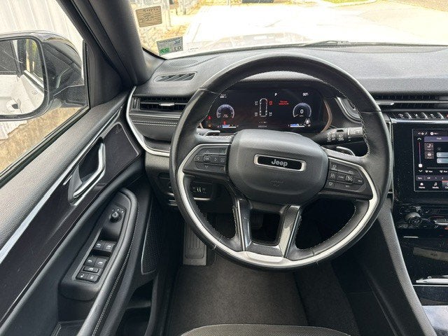2022 Jeep Grand Cherokee L Altitude