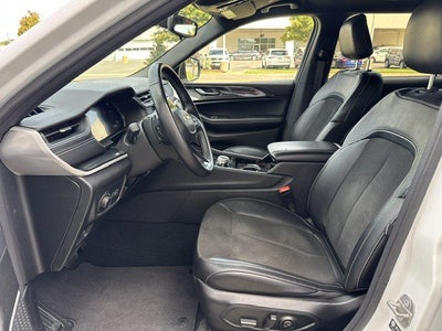 2022 Jeep Grand Cherokee L Altitude