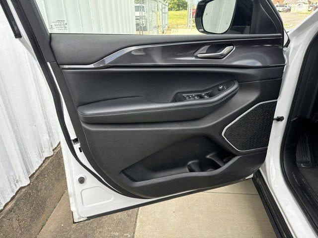 2022 Jeep Grand Cherokee L Altitude