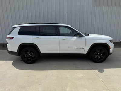 2022 Jeep Grand Cherokee L Altitude