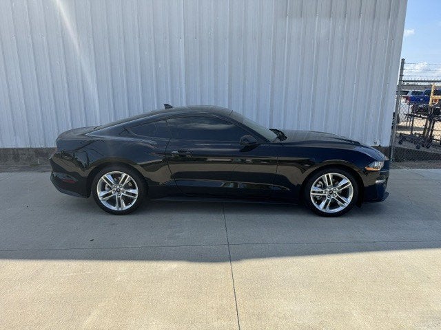 2021 Ford Mustang COUPE