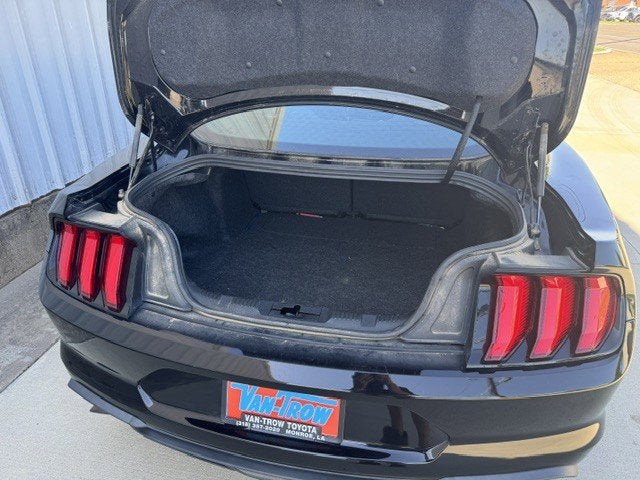 2021 Ford Mustang COUPE