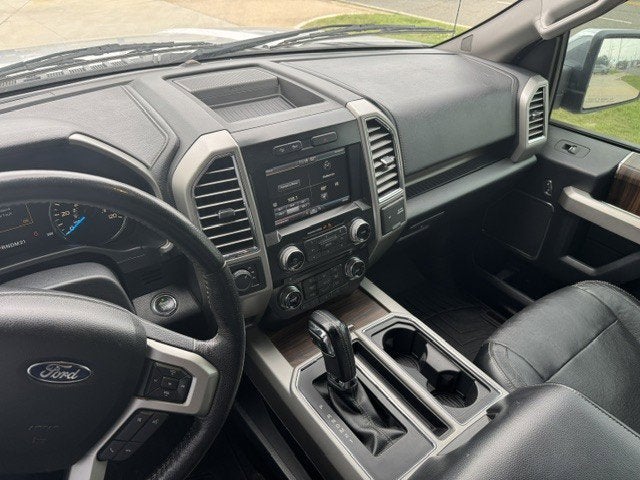 2015 Ford F-150 CREW CAB