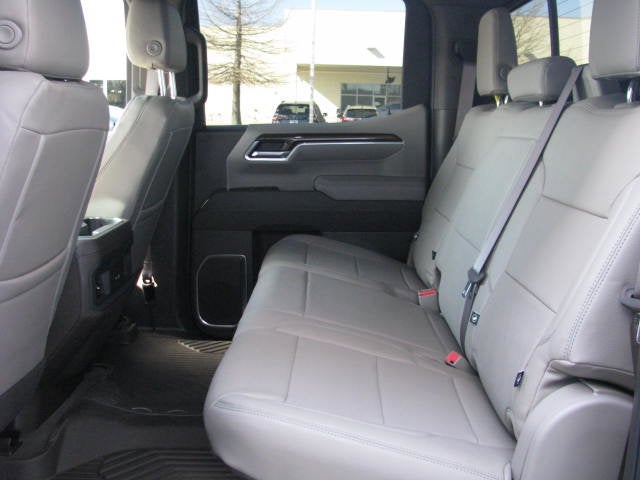 2025 Chevrolet Silverado LT