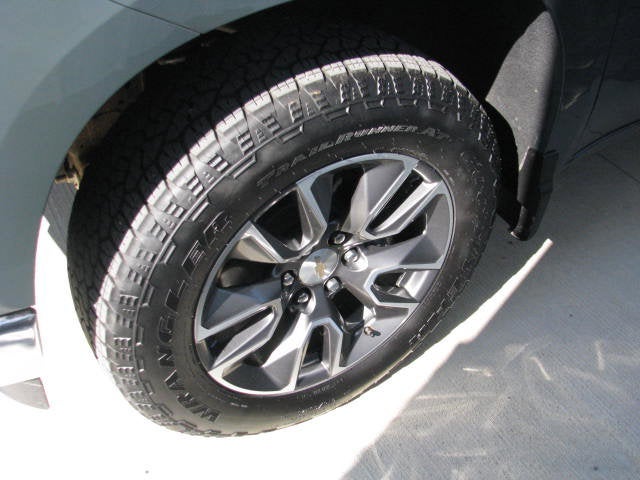 2025 Chevrolet Silverado LT