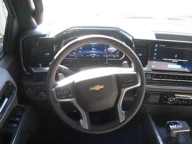 2025 Chevrolet Silverado LT