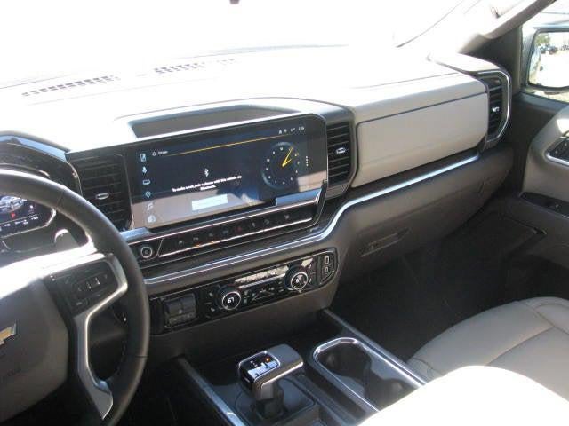 2025 Chevrolet Silverado LT