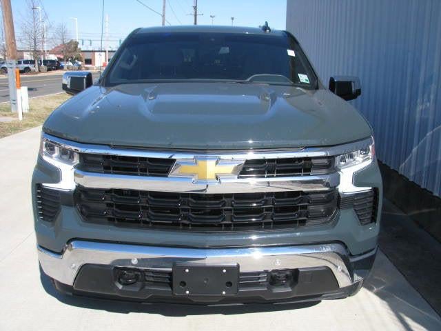 2025 Chevrolet Silverado LT