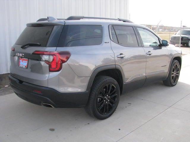 2022 GMC Acadia SLT