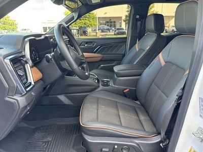 2024 GMC Canyon 4WD AT4