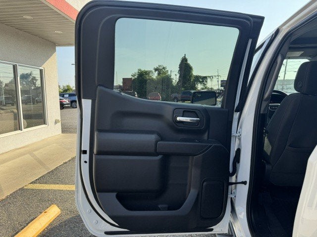 2024 GMC Sierra Pro