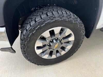 2025 Chevrolet Silverado HD LT