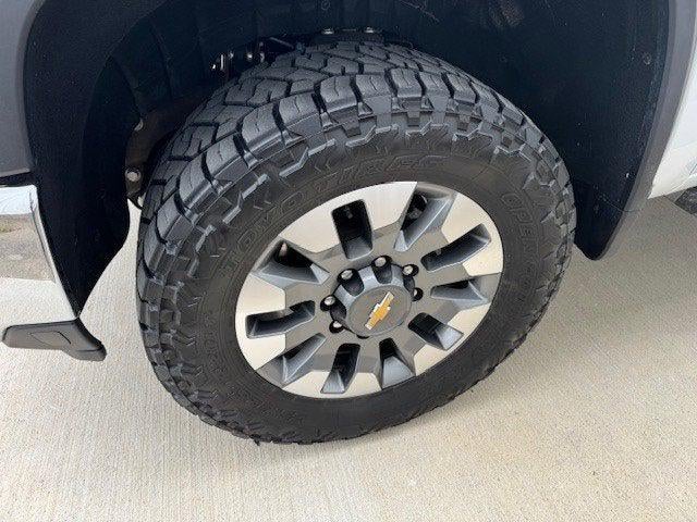 2025 Chevrolet Silverado HD LT