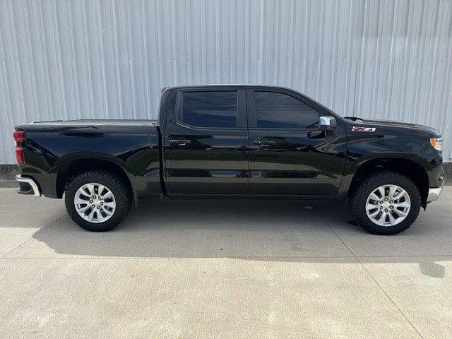 2023 Chevrolet Silverado LT