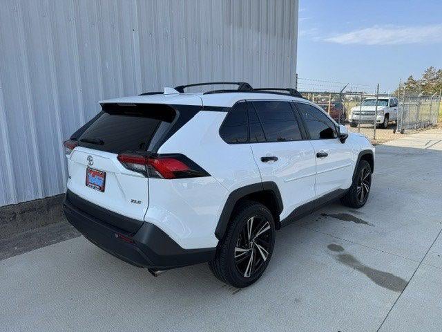 2020 Toyota RAV4 XLE Premium