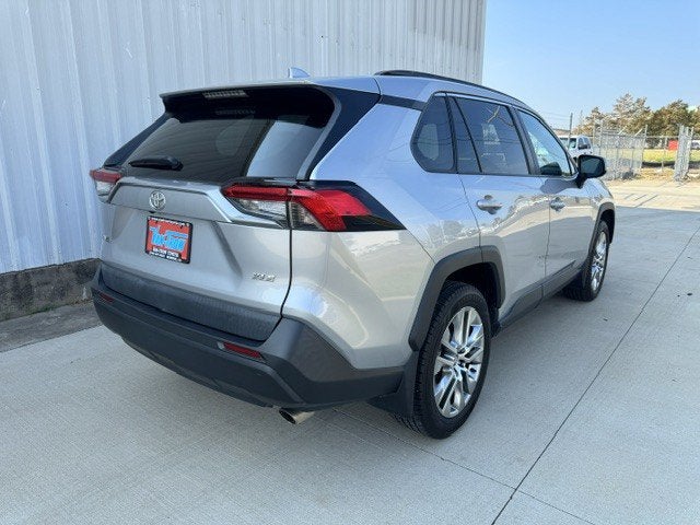 2020 Toyota RAV4 XLE Premium