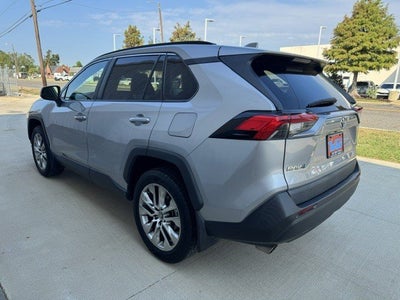 2020 Toyota RAV4 XLE Premium