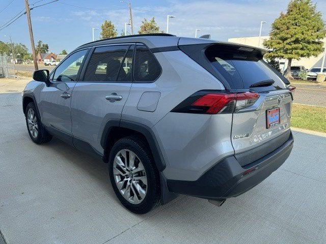 2020 Toyota RAV4 XLE Premium