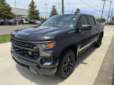 2022 Chevrolet Silverado Custom