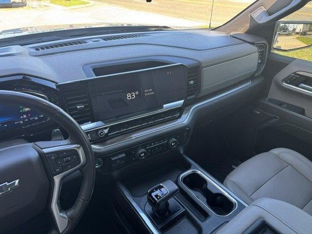 2022 Chevrolet Silverado RST