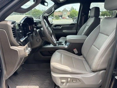 2024 GMC Sierra SLT