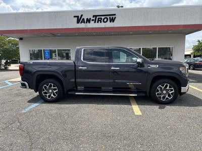 2024 GMC Sierra SLT