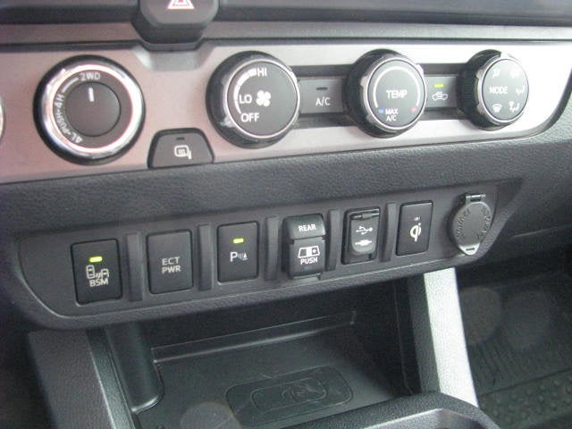 2019 Toyota TACOMA 4WD DCAB CREW CAB