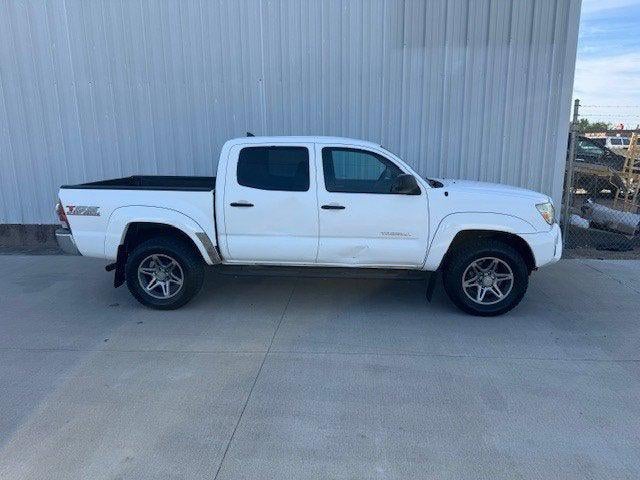 2014 Toyota TACOMA DOUBLE CAB