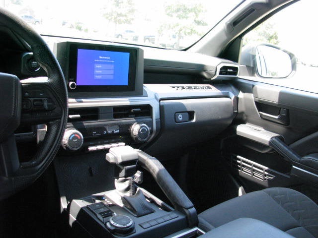 2024 Toyota TACOMA SR5 SR5