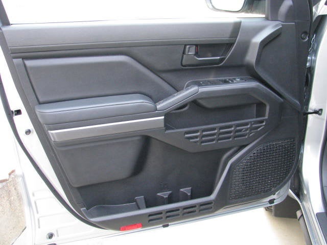 2024 Toyota TACOMA SR5 SR5