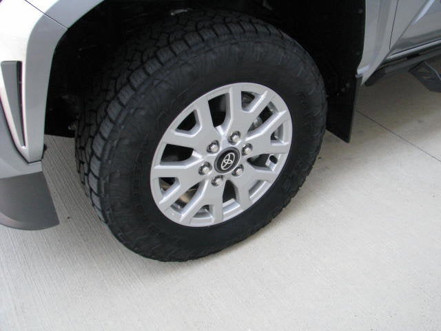 2024 Toyota TACOMA SR5 SR5