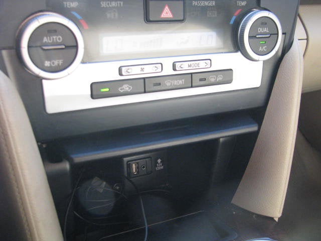 2012 Toyota CAMRY XLE