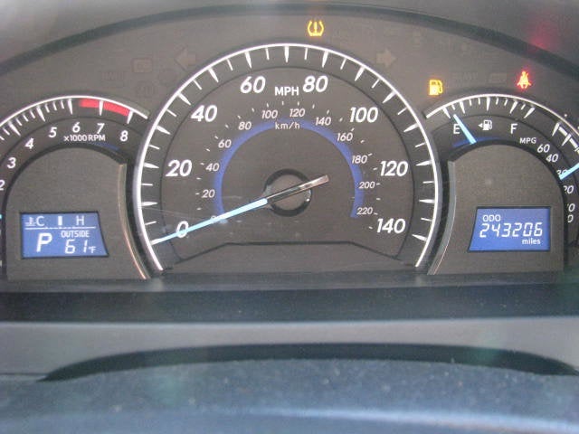 2012 Toyota CAMRY XLE