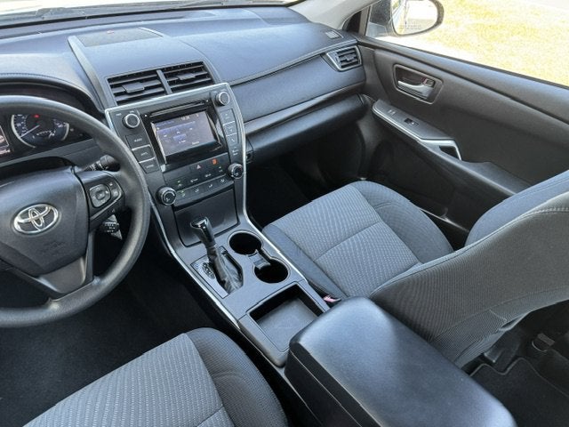 2015 Toyota CAMRY LE
