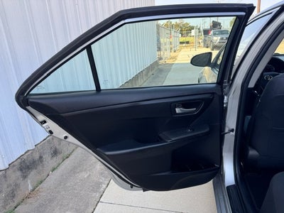 2015 Toyota CAMRY LE