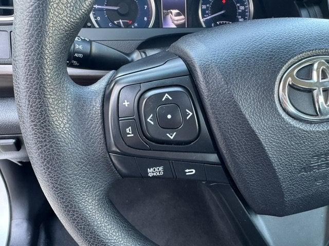 2015 Toyota CAMRY LE