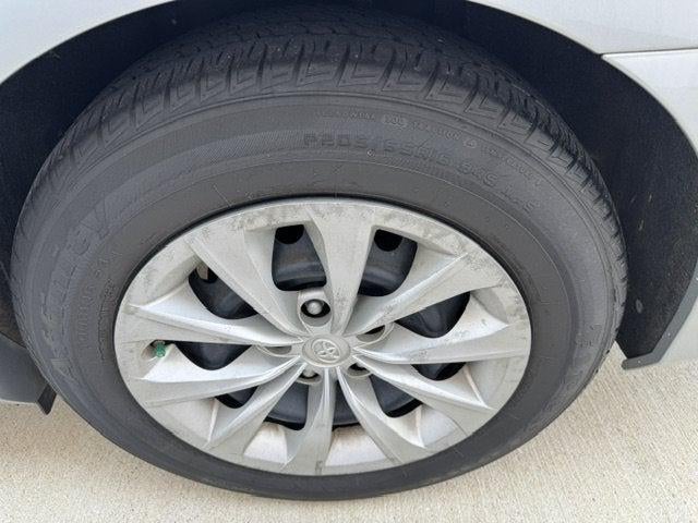 2015 Toyota CAMRY LE