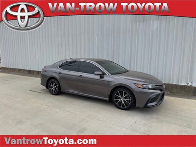 2024 Toyota CAMRY SE