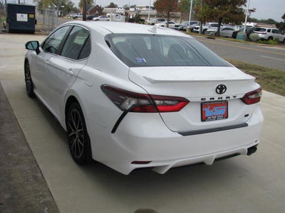 2022 Toyota CAMRY SE