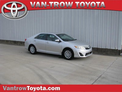 2014 Toyota CAMRY LE