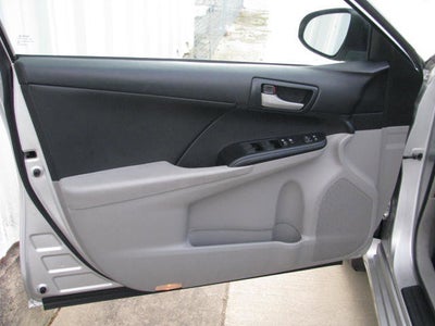 2014 Toyota CAMRY LE