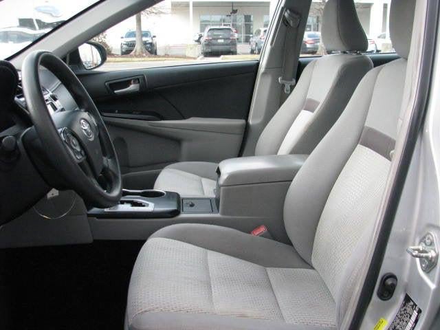 2014 Toyota CAMRY LE