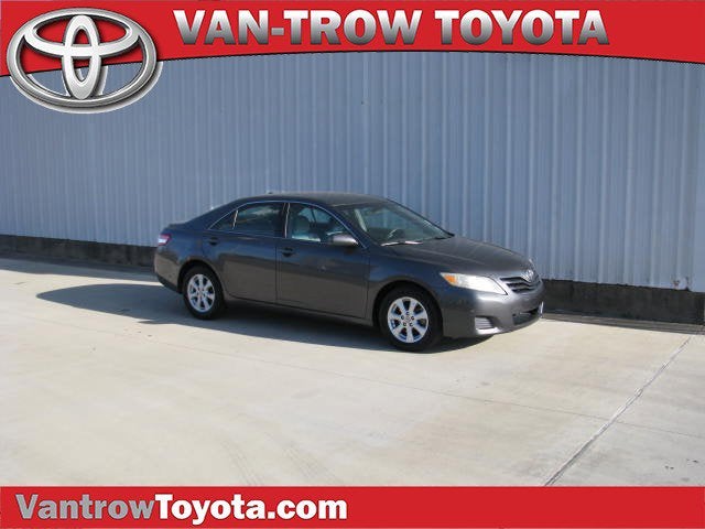 2011 Toyota CAMRY LE