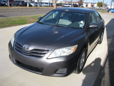2011 Toyota CAMRY LE