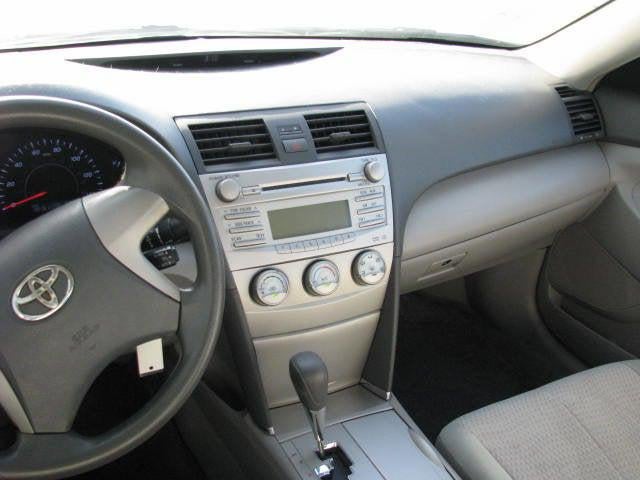 2011 Toyota CAMRY LE