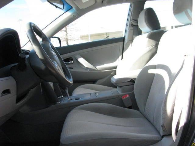 2011 Toyota CAMRY LE