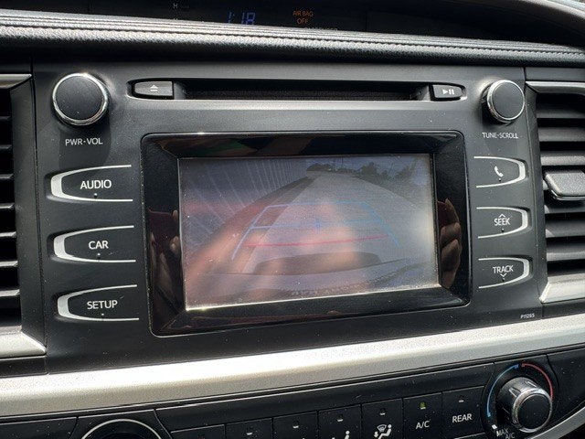 2016 Toyota Highlander Base