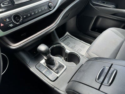 2016 Toyota Highlander Base