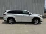 2016 Toyota Highlander Base