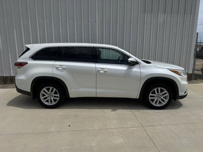 2016 Toyota Highlander Base